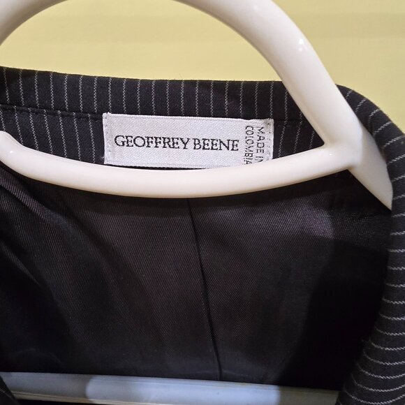 Geoffrey Beene black and white pinstripe suit - Picture 2 of 10